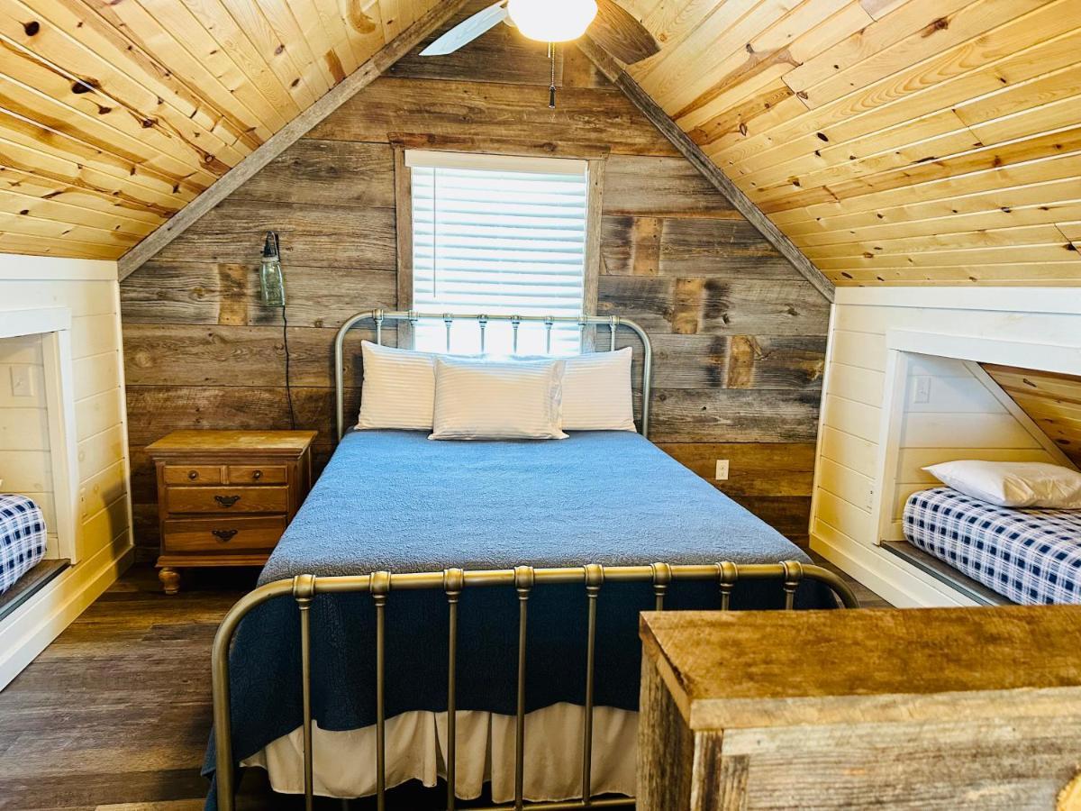 Knotty Squirrel Cabins Mountain View Ngoại thất bức ảnh