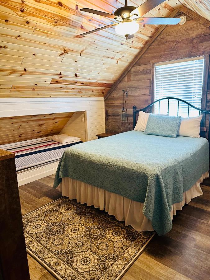 Knotty Squirrel Cabins Mountain View Ngoại thất bức ảnh